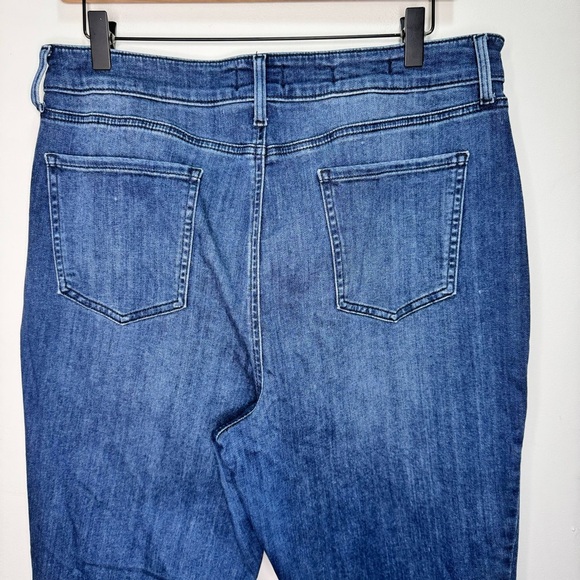 NYDJ Marilyn Straight Leg Ankle Cropped Jeans Size 14 Distressed - Picture 9 of 11